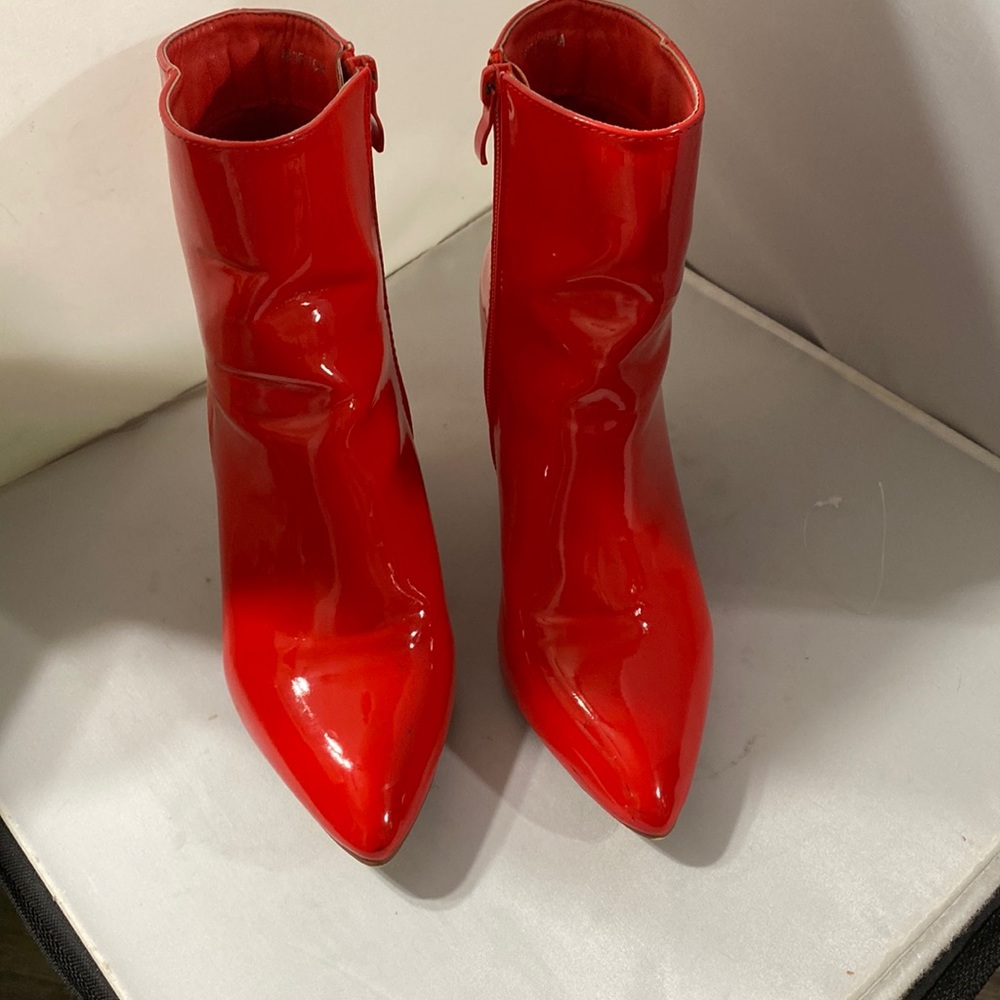 Sexy reds boots size 6